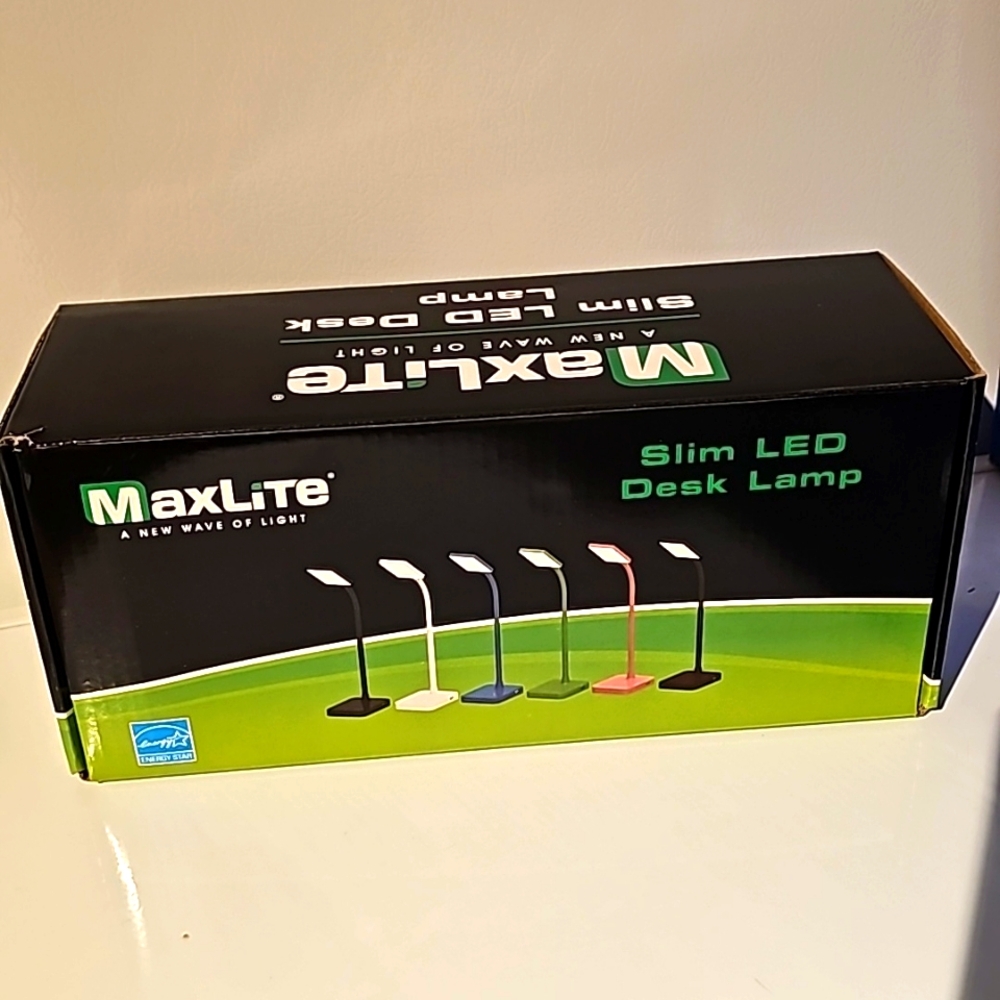 MaxLiTe A NEW WAVE  OF LIGHT Slim LED DESK LAMP